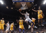 九游游戏-从孟菲斯到奥兰多，福克斯用实力撕掉标签，灰熊对阵魔术见证新生代控卫的崛起