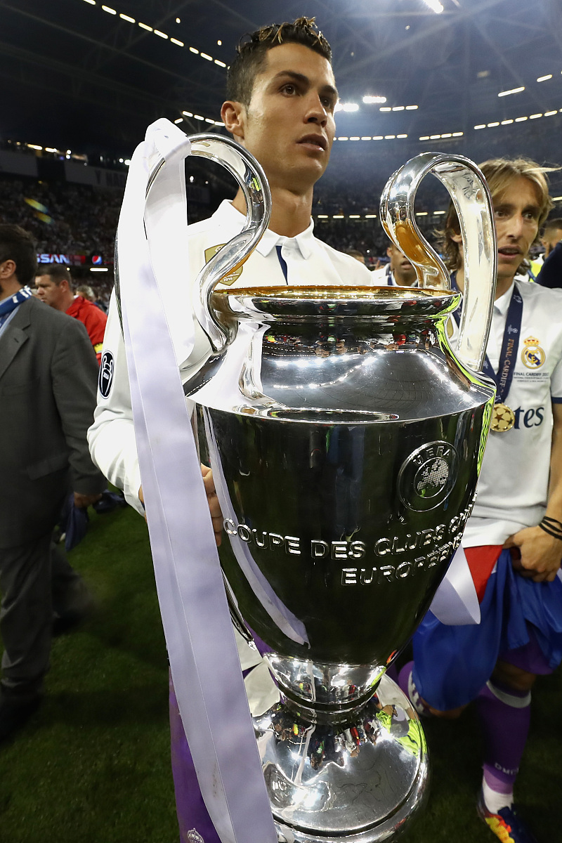 皇家马德里挥剑四方,取得胜利 皇家马德里挥剑四方,取得胜利